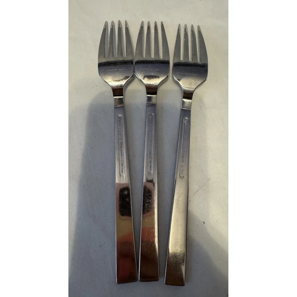 3 Dinner Fork Addison Optima Reed Barton 18/10 Vietnam Stainless Everyday Glossy